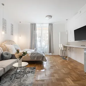  Apartment D71 - Dob 71 Cozy - Location By Bqa Hungary