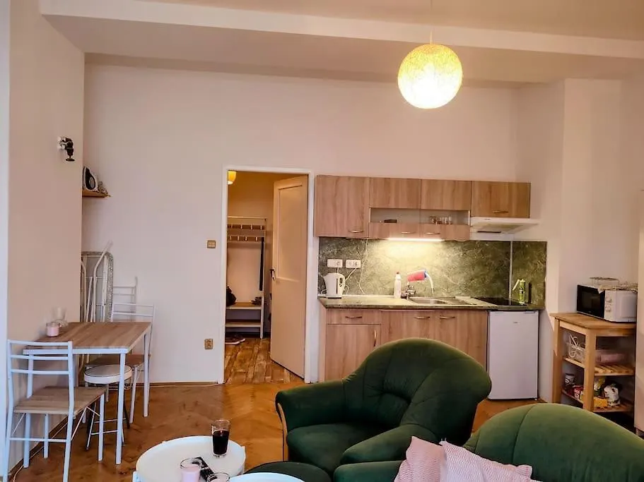Cosy Warm Apartment In The Heart Of Prague.